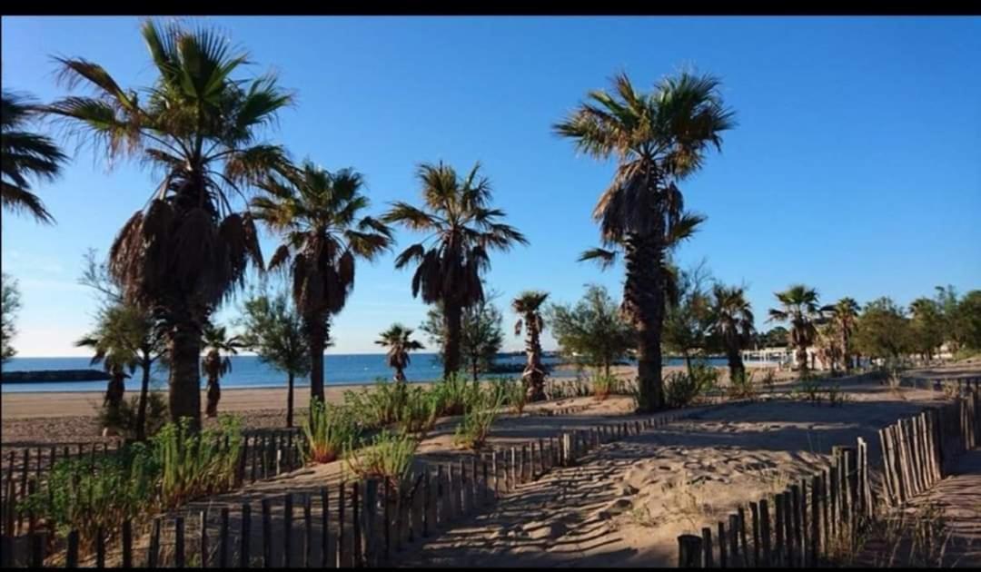 Vacances Familiales Dans Camping Avec Piscine Fréjus Buitenkant foto