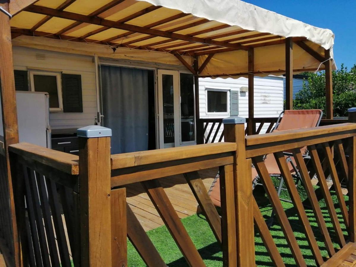 Vacances Familiales Dans Camping Avec Piscine Fréjus Buitenkant foto