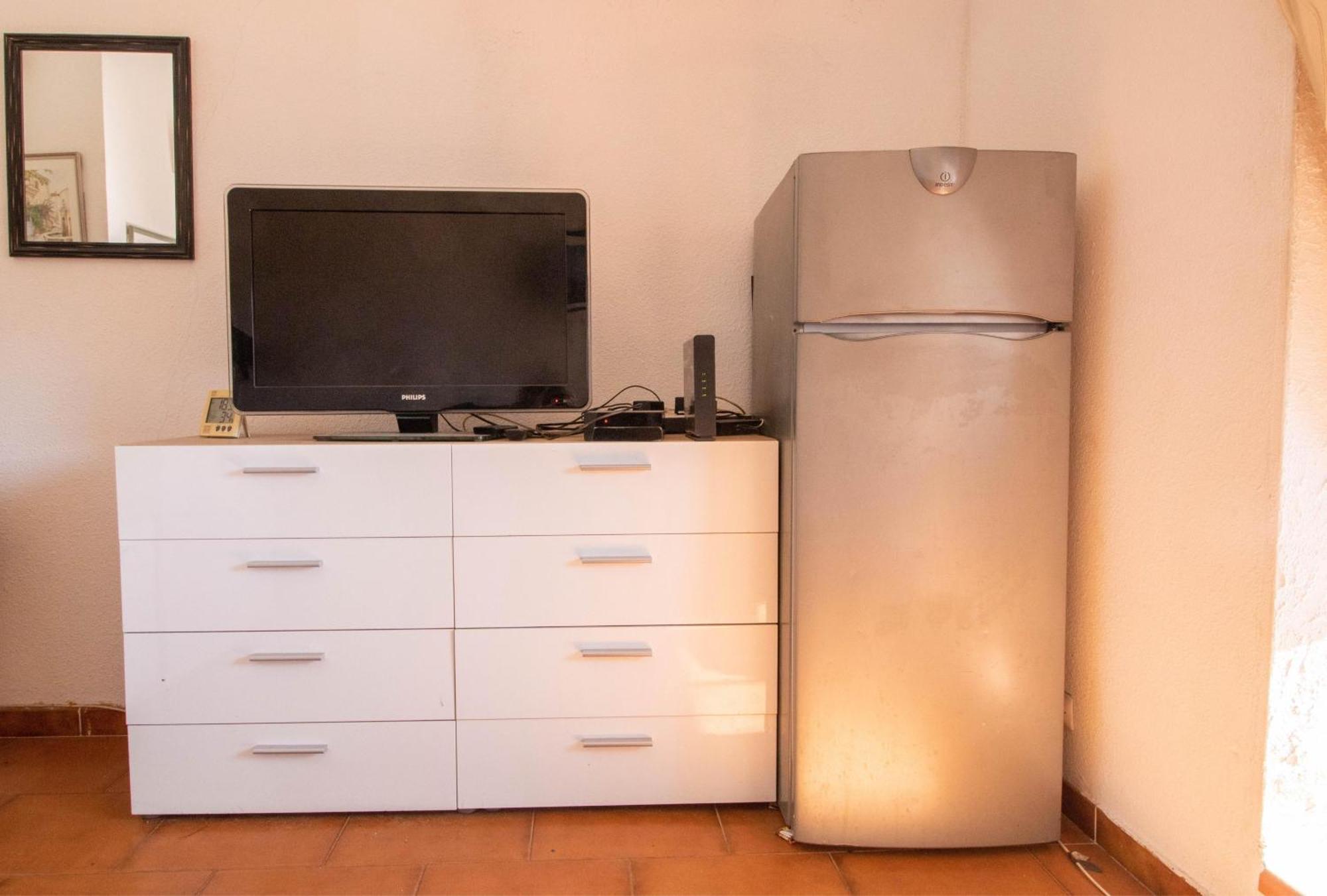 Vacances Familiales Dans Camping Avec Piscine Fréjus Kamer foto