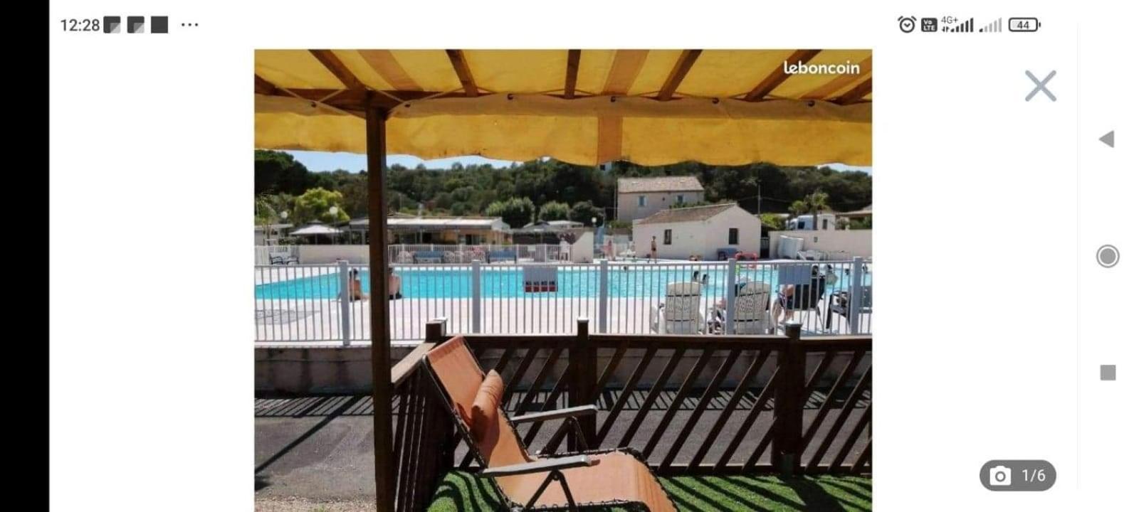 Vacances Familiales Dans Camping Avec Piscine Fréjus Kamer foto
