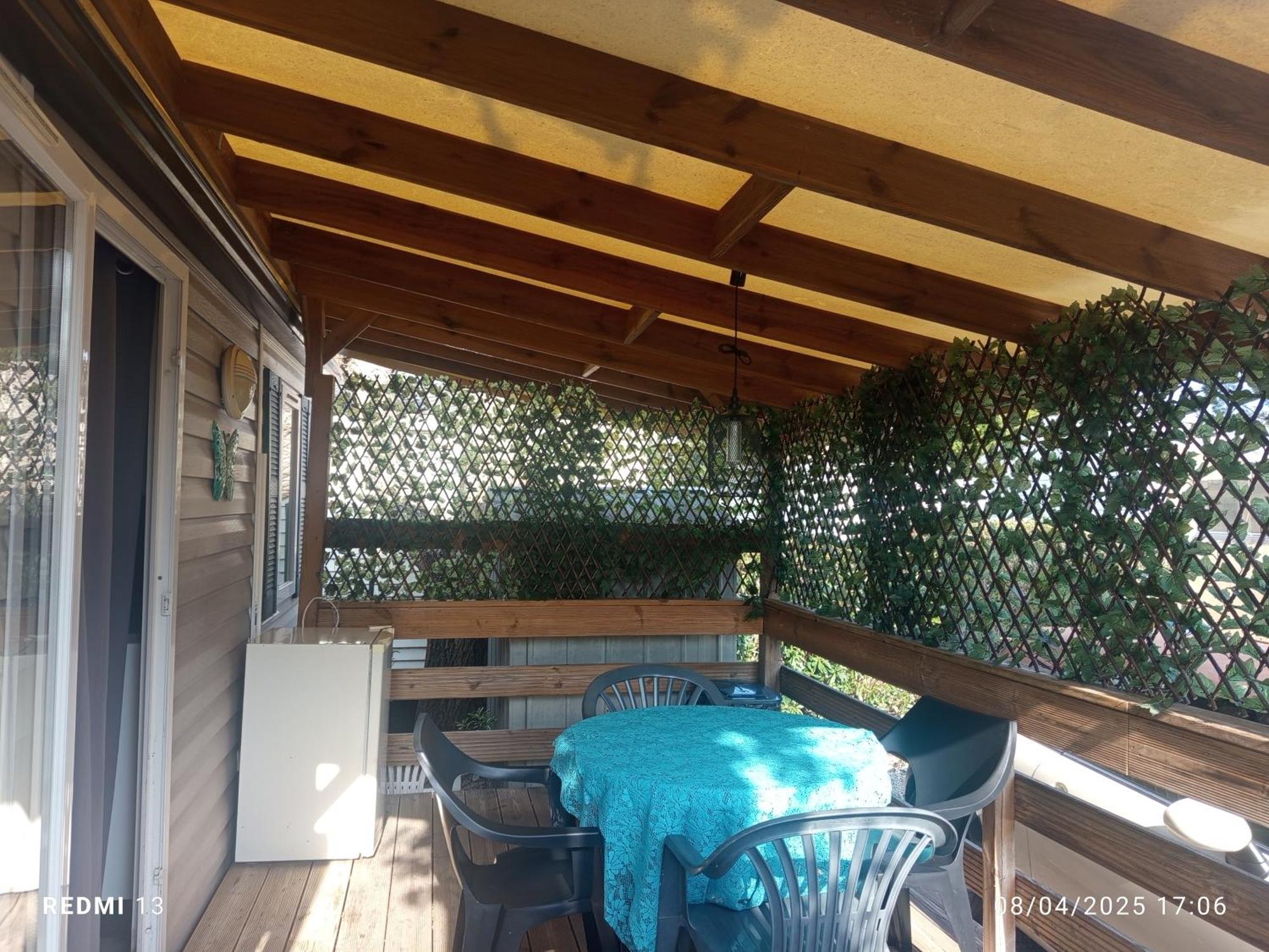Vacances Familiales Dans Camping Avec Piscine Fréjus Kamer foto